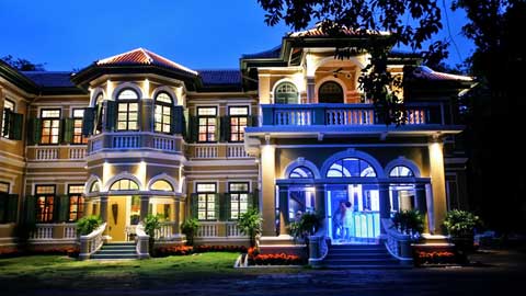 Blue Elephant: Blue Elephant